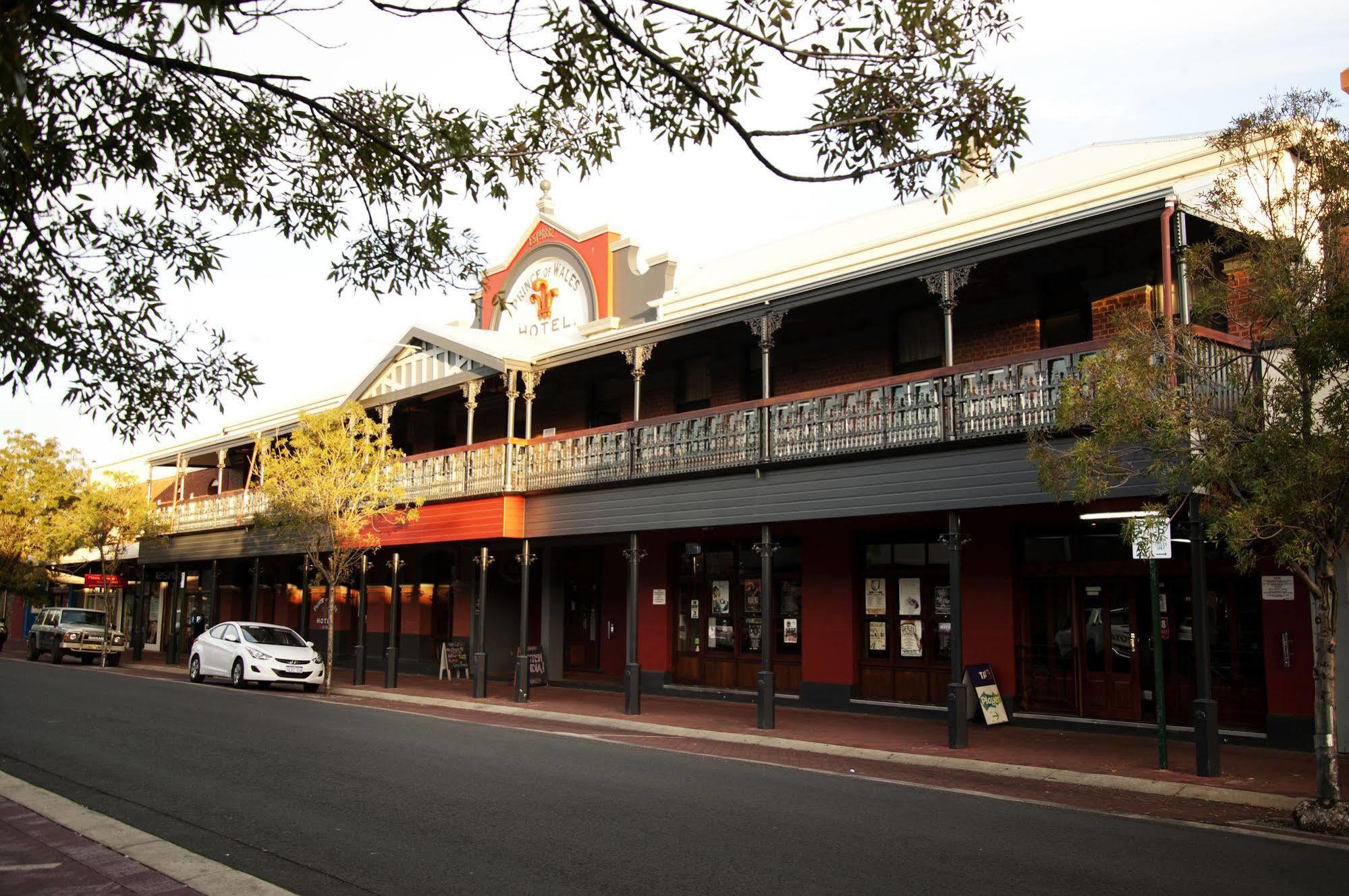 Prince Of Wales Hotel, Bunbury Exteriör bild